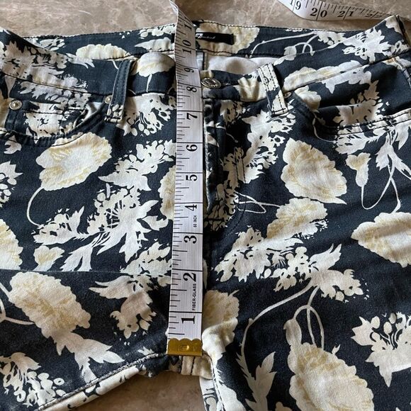 7 FOR ALL MANKIND The Cropped Skinny - Black Floral 26 - Picture 11 of 12